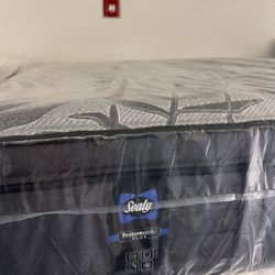 Sealy Posturepedic King Mattress Pillowtop
