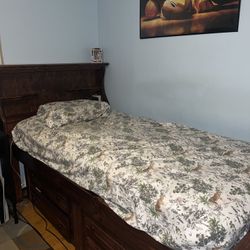 Twin Bed frame 
