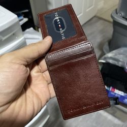 Credit Card Holder Tommy Hilfiger New  no original  box 