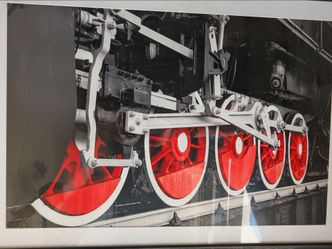 Framed Locomotive 🚂