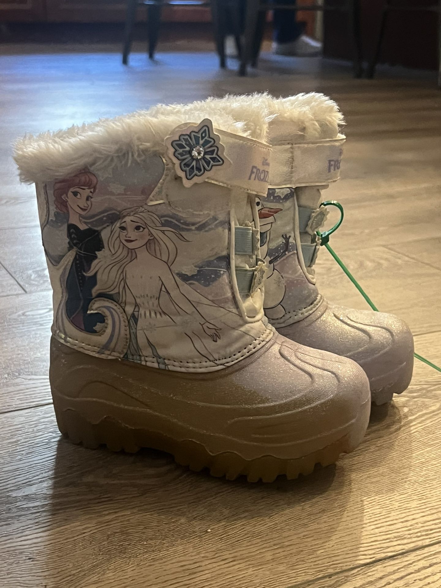 Girls Snow Boots Size 10