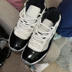 Size 9 2011 Pair 