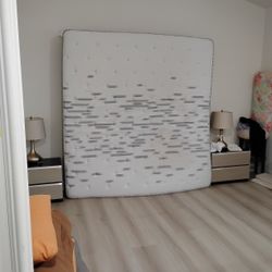 King Size Bed 