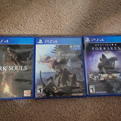 PS4 - Three-game bundle (Dark Souls Remastered, Monster Hunter World, Destiny 2 Forsaken)