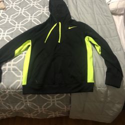 Nike Therma-Fit Hoodie