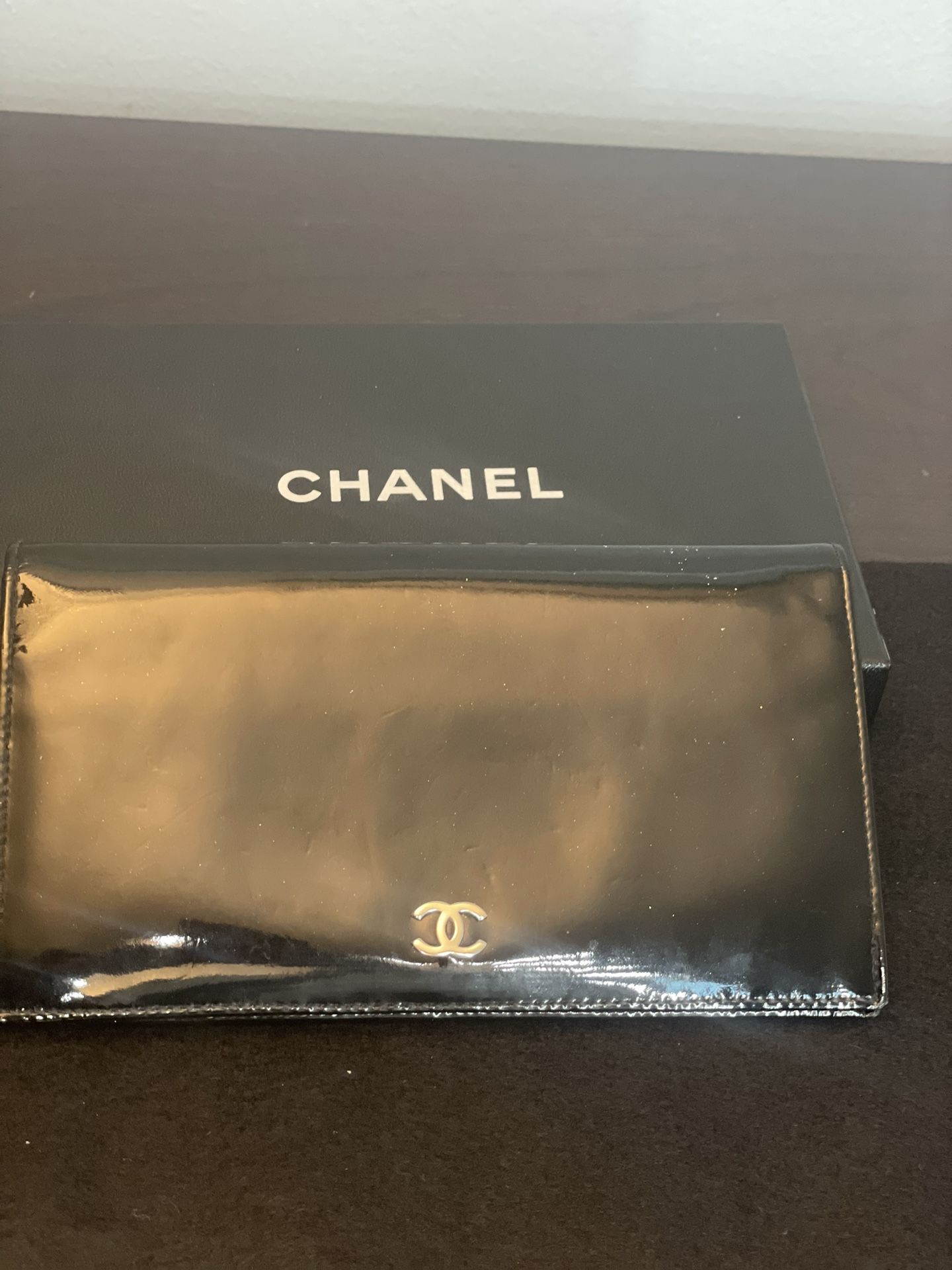 PreLoved Vintage Chanel Bifold Wallet with Box