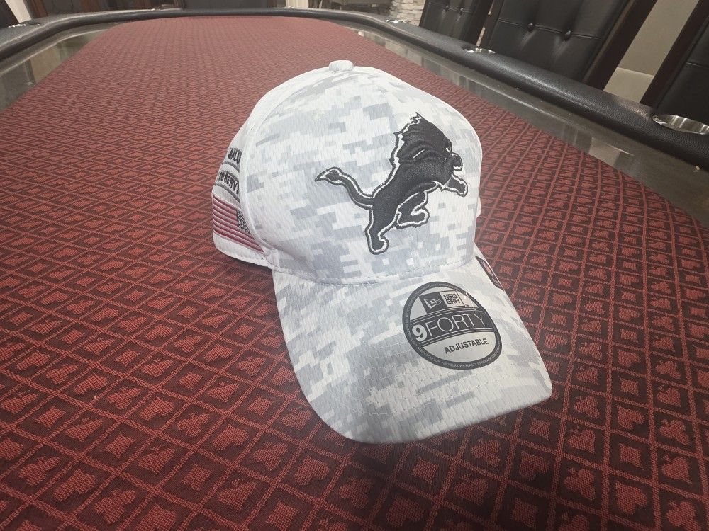 SALUTE to SERVICE hats 