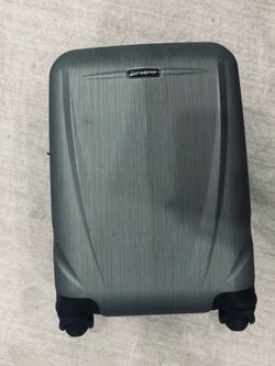 Samsonite Hard-Shell Luggage - Best Price Within a Week