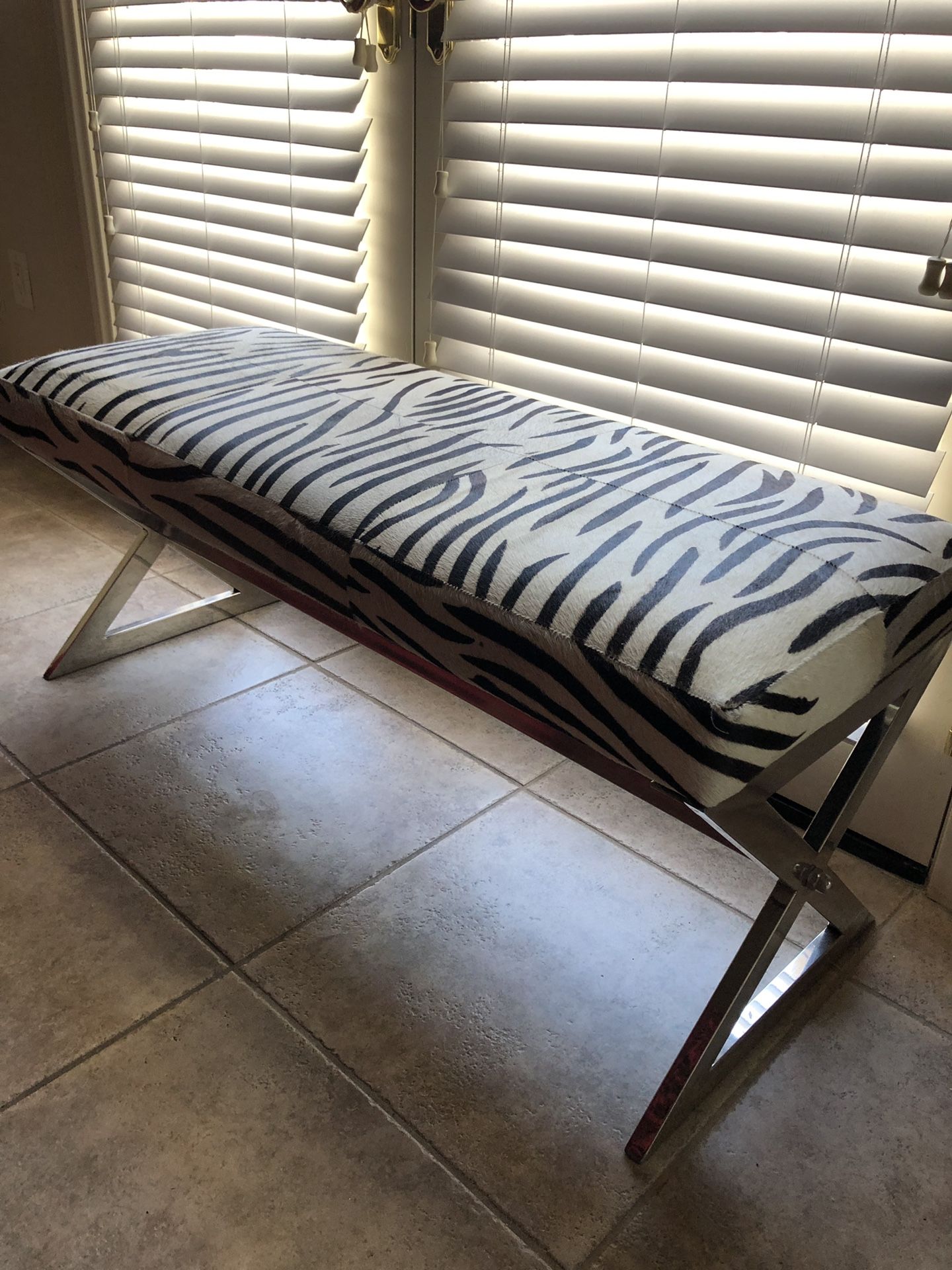 Zebra bench