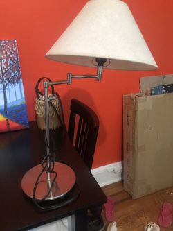 Desk lamp