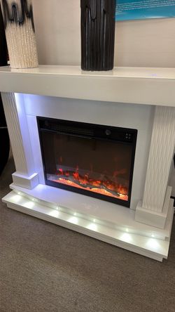 White console / fireplace/heater & bluetooth-speakers on Sale! Delivery available!