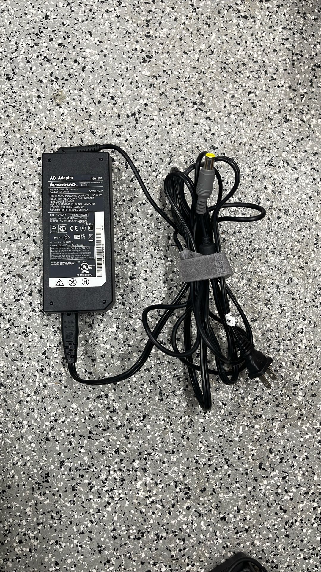 Lenovo 135W 20V AC Adapter
