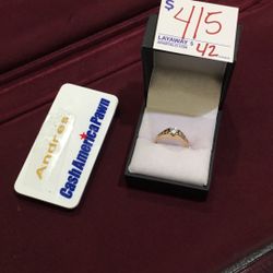14k Gold Ring (Size 7)
