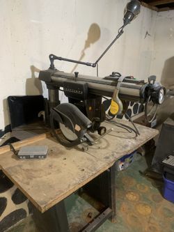 RADIAL ARM SAW $125
