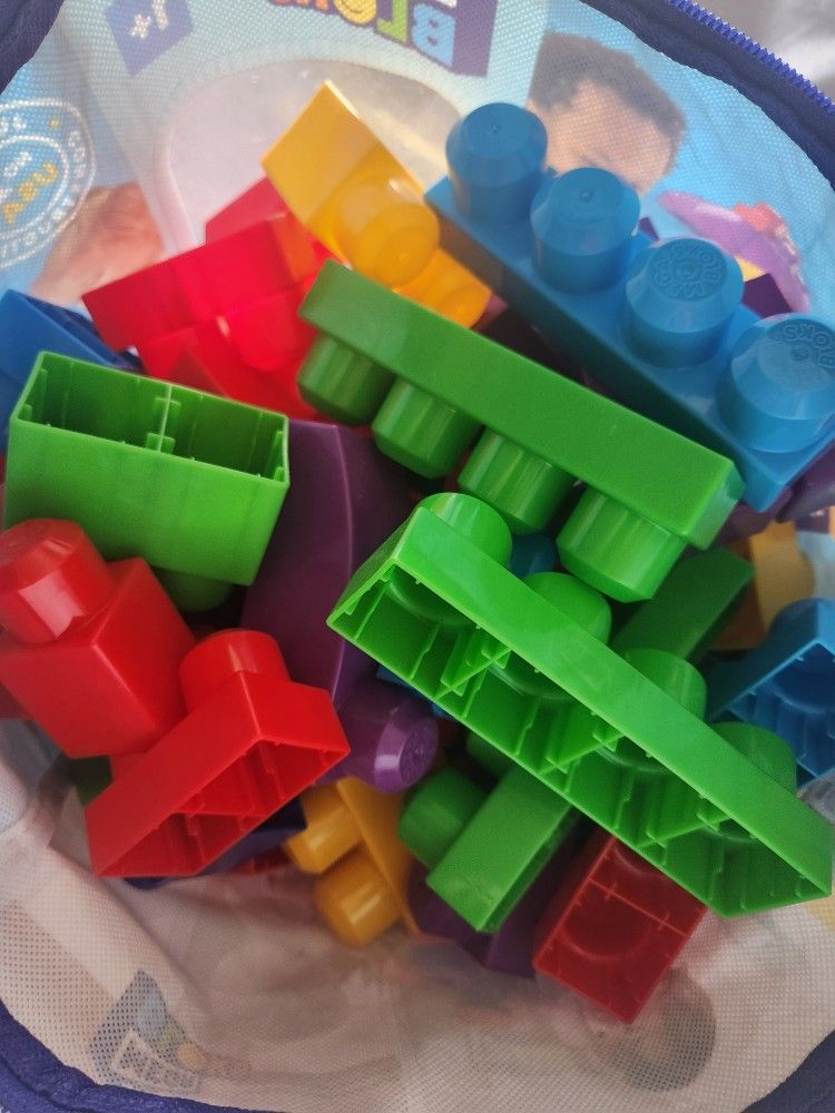 Mega Blocks 86 Pcs