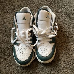 Air Jordan 1s Low