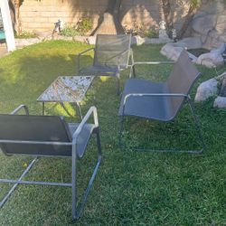 Vendo Este Juego Para Exterior Son 4 Piezas Nuevas Así Como Esta En La Foto 