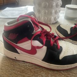 Nike Air Jordan 1 Size 5.5
