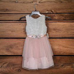 Emily Rose Girls 8 Pink/White Satin Belt Rhinestone Buckle Sleeveless Dress NWT
Missing a rhinestone