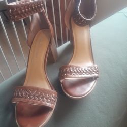 Cute Brown Sandal With Heel