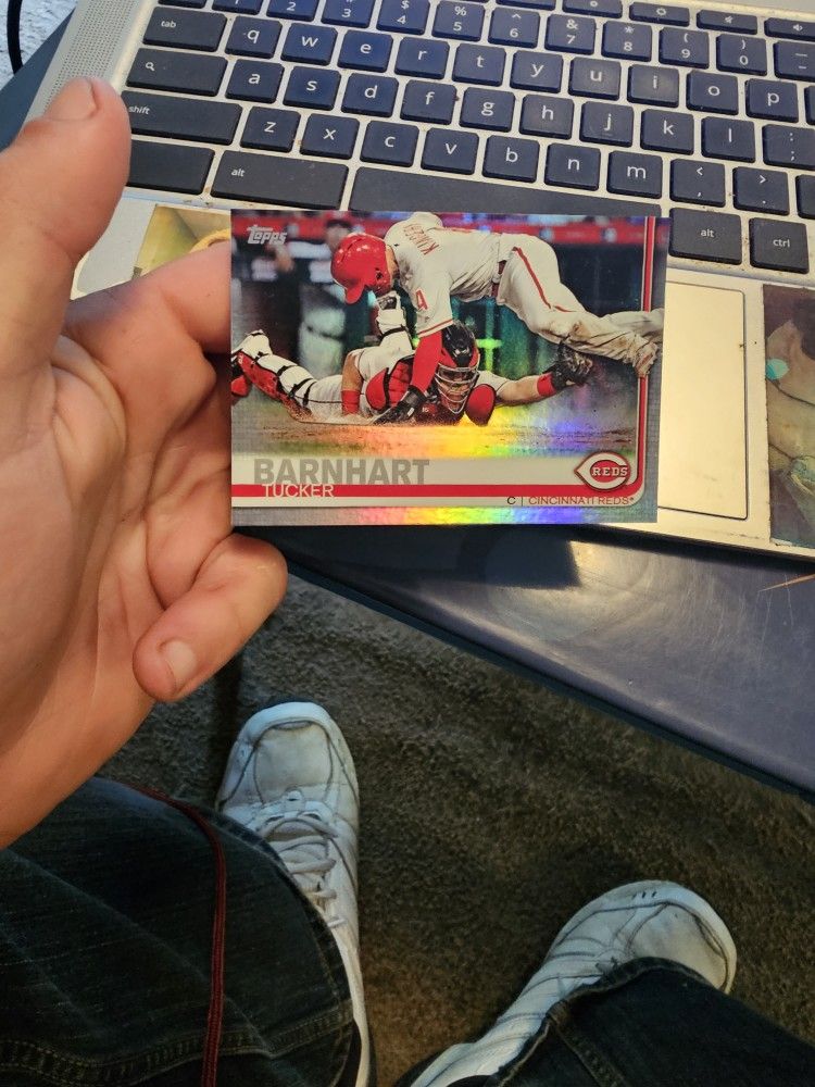 Tucker Barnhart Baseball Card
