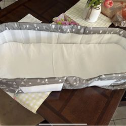 Portable Baby Bassinet 