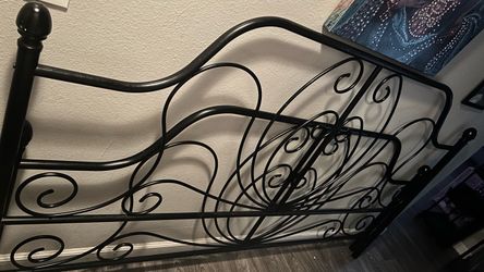 Vintage Black metal bedframe mid century KING