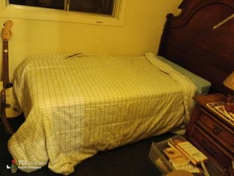 Twin bed