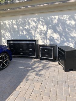Dresser Set