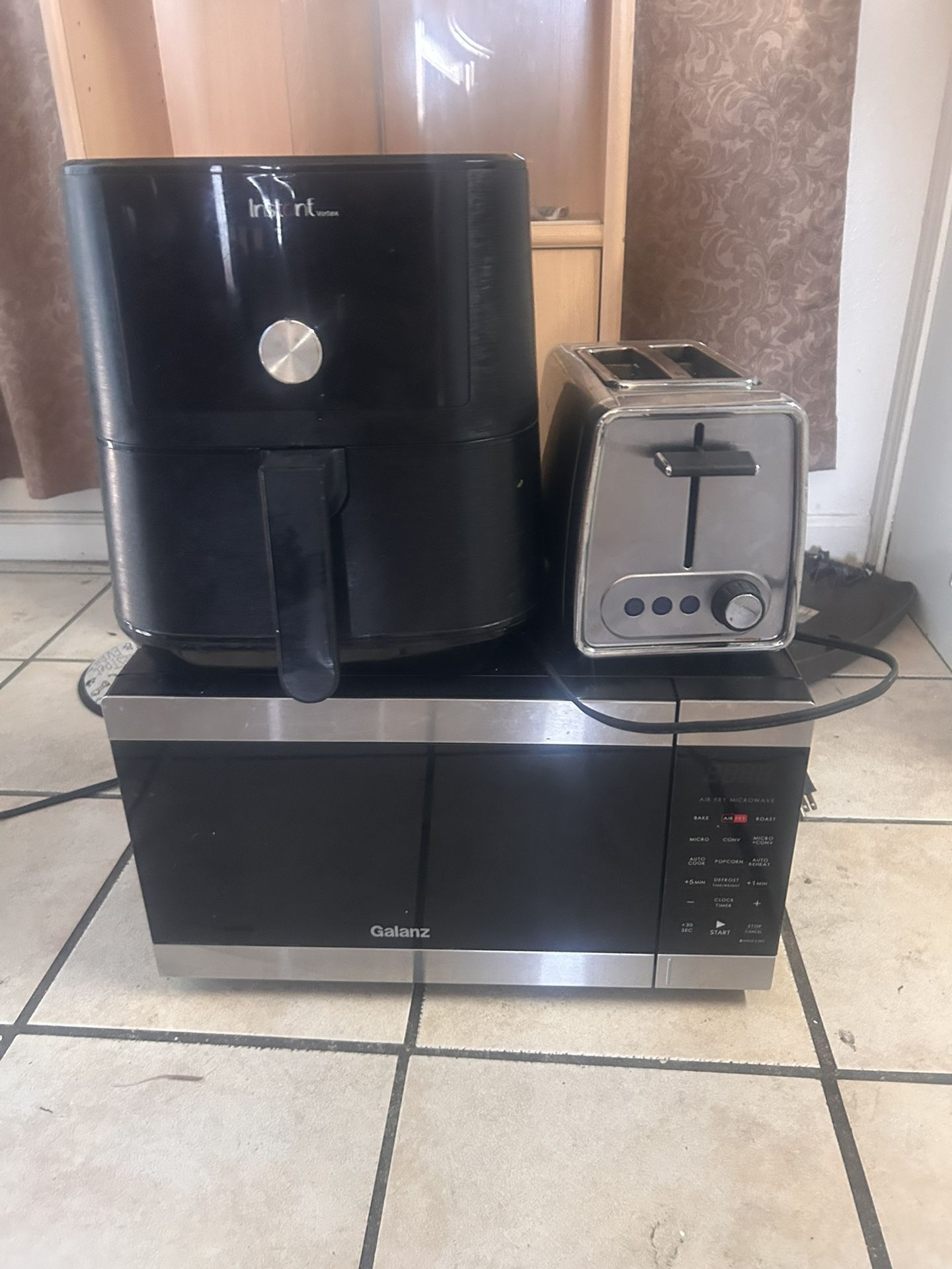 Microwave Toaster And Air Fryer