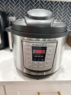Instant pot Lux 8qt