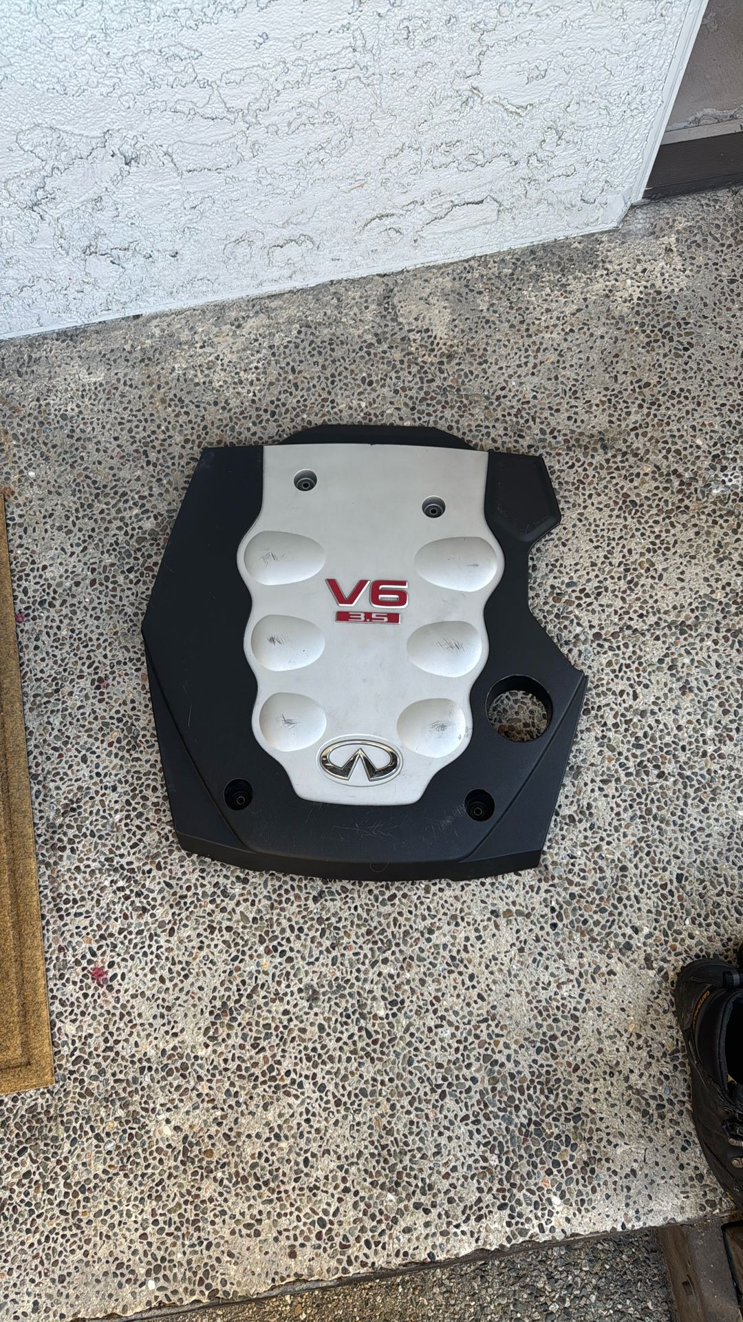 2003-2008 Infiniti G35 Engine Cover