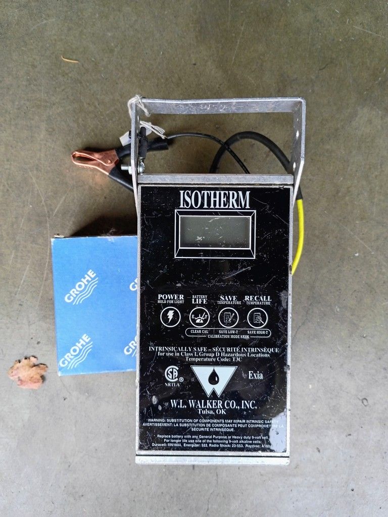 W.L. Walker Mark IIS-Isotherm Digital Thermometer w/ Probe