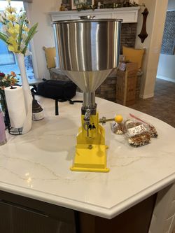 Liquid Paste Filling Machine