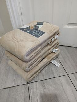 BATH RUG