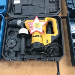 HAMMER DRILL DEWALT MODEL #D25553K