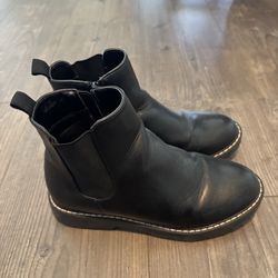 Girls Boots