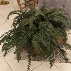SUPER EXPENSIVE Artificial Ferns Plant. Upscale. Very Good Quality, Possibly Real Silk Flowers. All, Without The Planter Pot, Just $25!