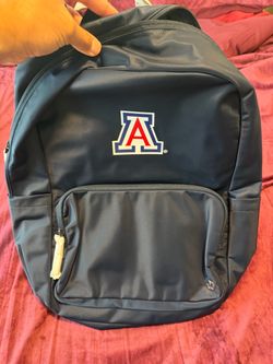 *Brand New* Lululemon Backpack - UofA