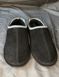 New in Box Bearpaw Men's Joshua Suede Step-in Slipper Size 8.5*