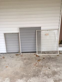 2 screens end one glass frame