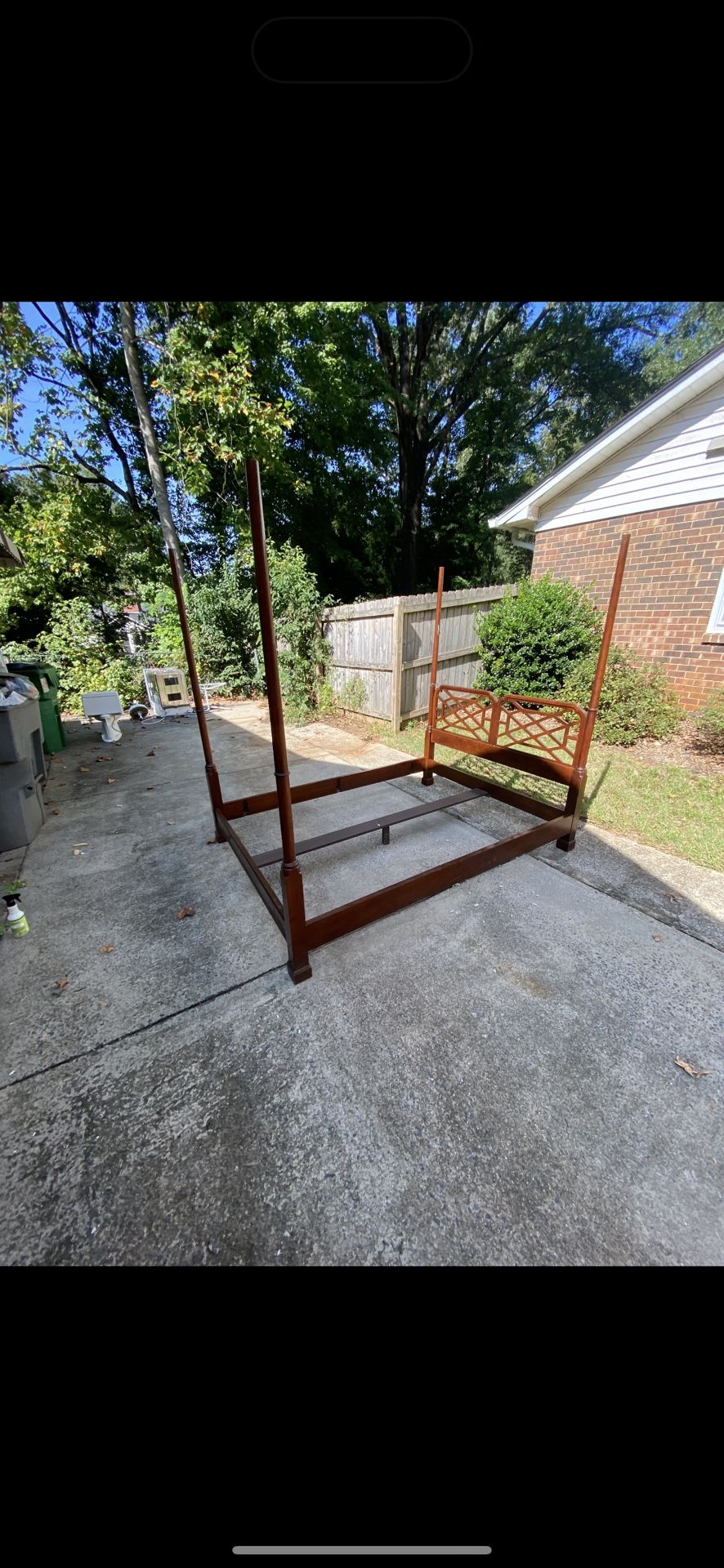 Baker Furniture Chinese Chippendale Carved Cherrywood