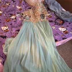 Prom dress
