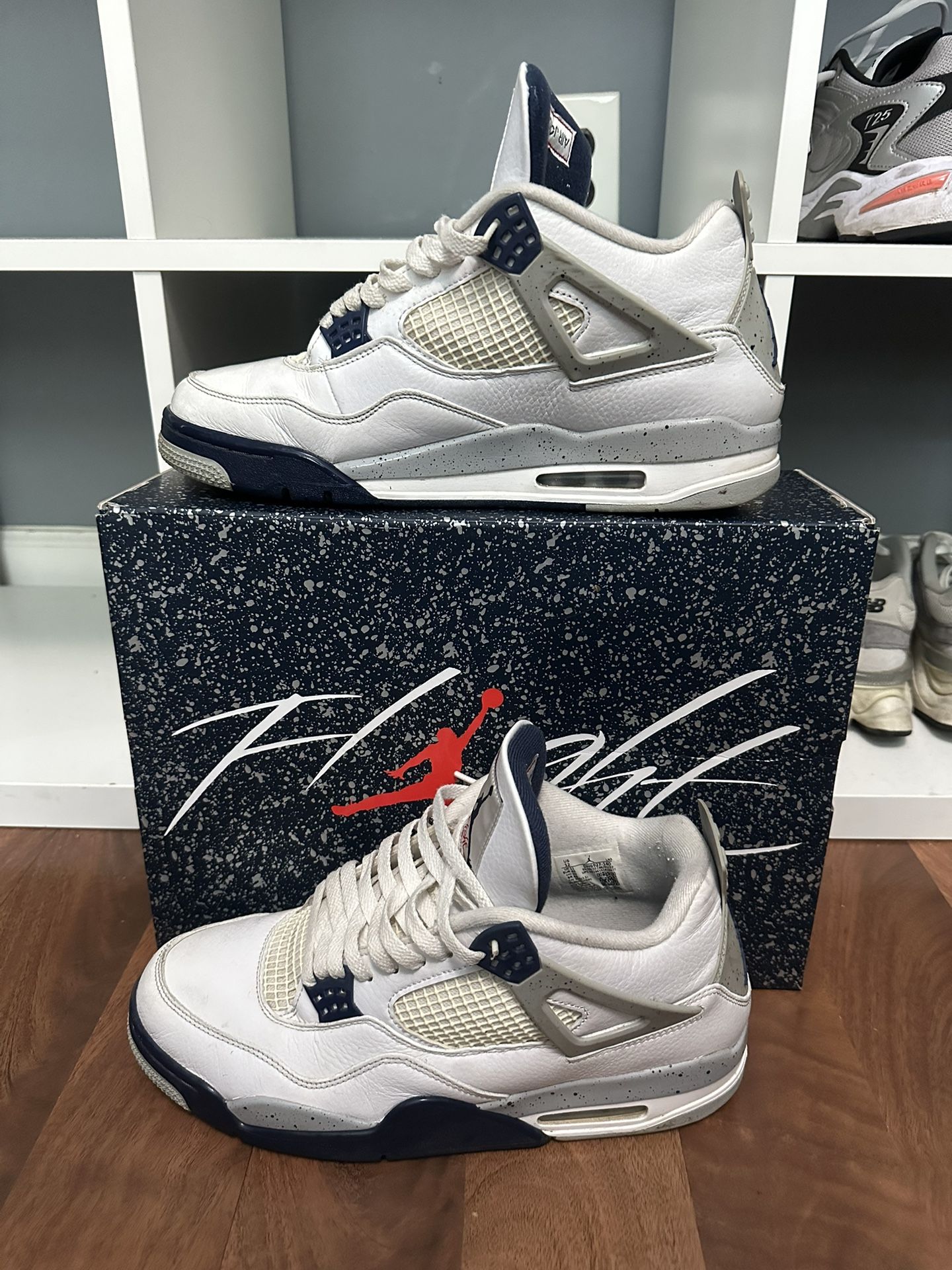 Jordan 4 Midnight navy