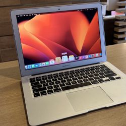 Apple MacBook Air 13” i5/4GB/256GB SSD $180 