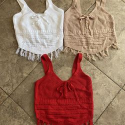 Fringe Tie Front Knit Crop Festival Party Top Red White and Beige size Small