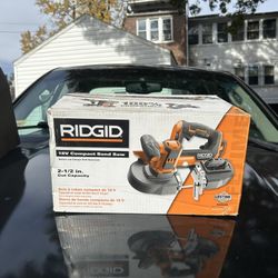 Ridgid 18V Compact Band Saw Tool Only 2-1/2 in. Cut Capacity 320-680 SFPM R8604B
