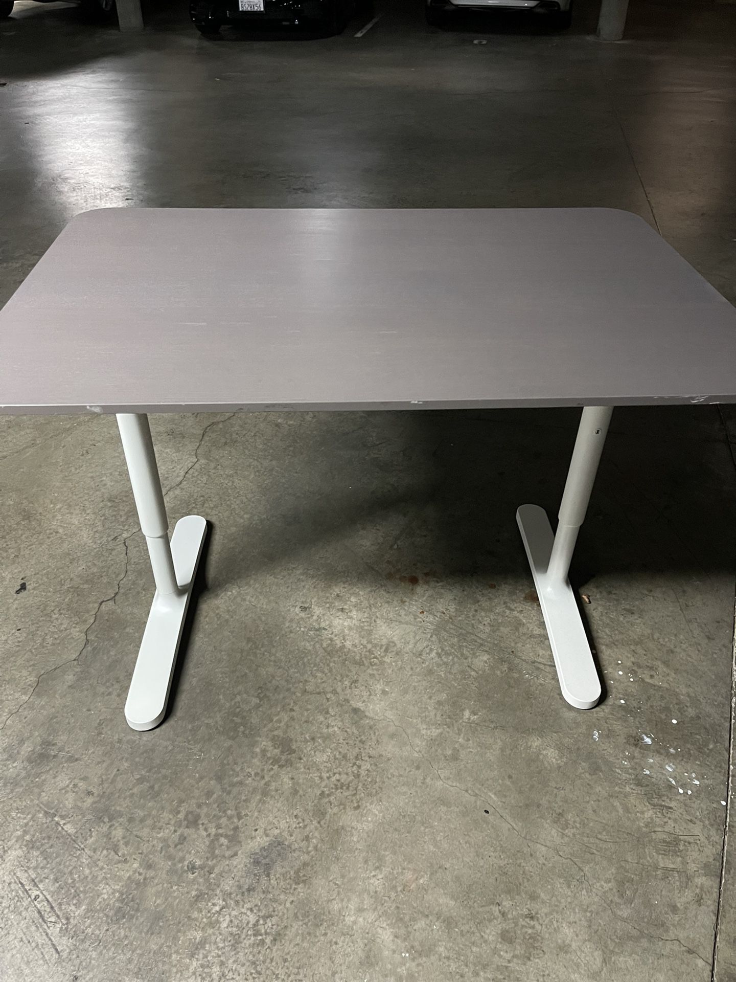 Ikea Bekant Desk 