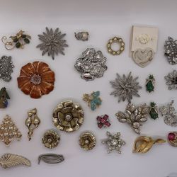 Brooch Lot 4