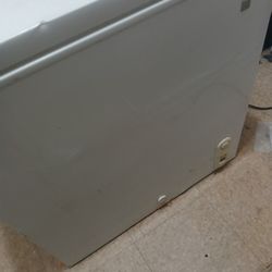 DEEP FREEZER 